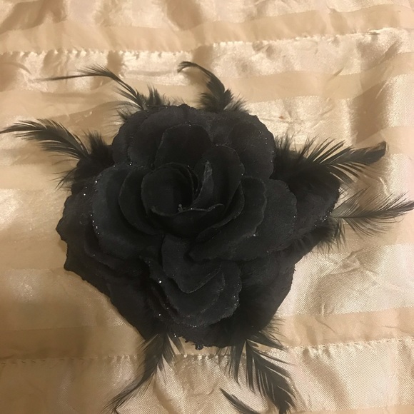 🌹 Awesome Bundle of Ladies Hair Accessories - Picture 3 of 9